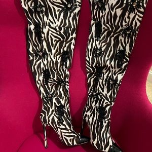 Jennifer le/lamjenniferle calf hair safari ii zebra animal thigh high boots